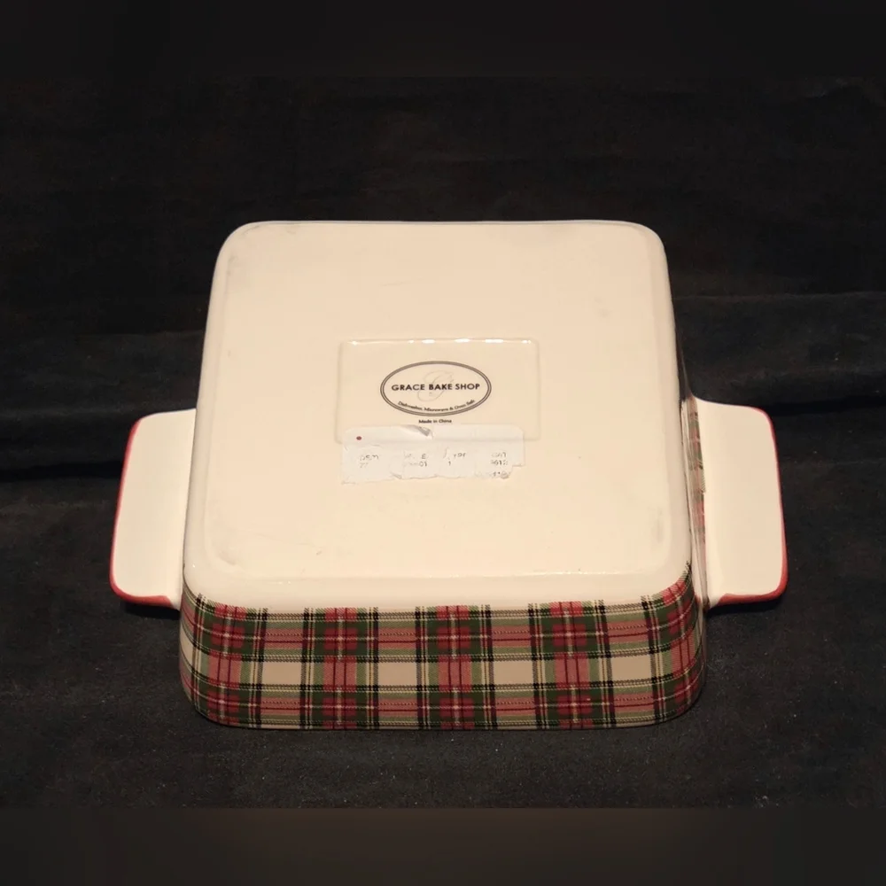 Grace Bake Shop Holiday Red Truck Christmas Tree Plaid Baking Casserole Dish